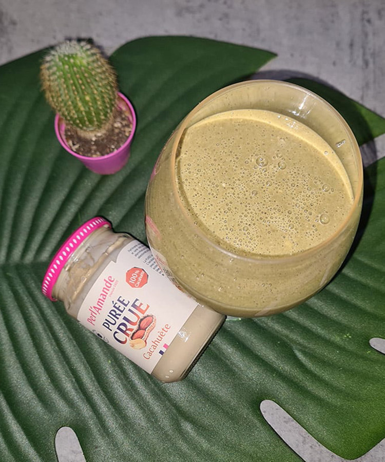 Smoothie à la purée de cacahuètes