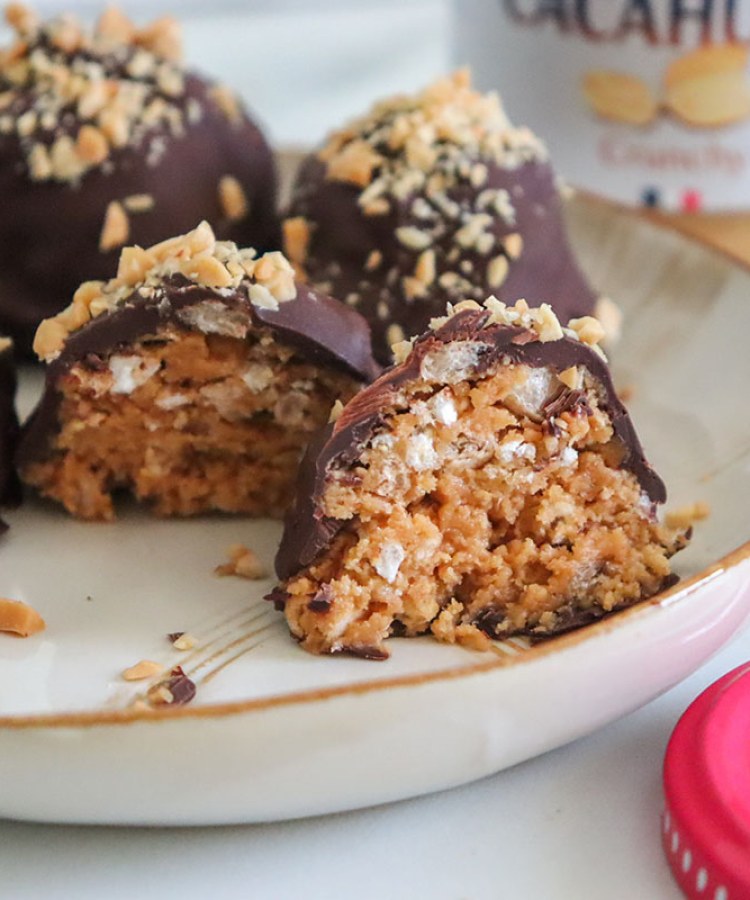 BOULES DE RIZ CROUSTILLANTES