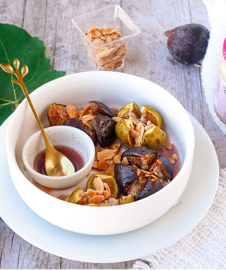 Figues rôties à la purée d'amande figue lucuma by Happy and veggy