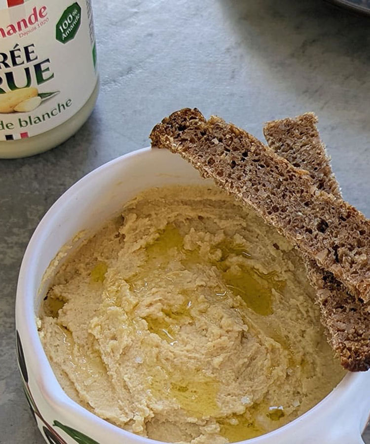 Houmous à la Purée Crue d'amande blanche By Journal d’une diet