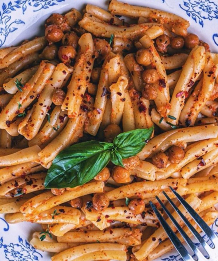 Pâtes sauce crémeuse aux poivrons rôtis by beautyfood.cooking