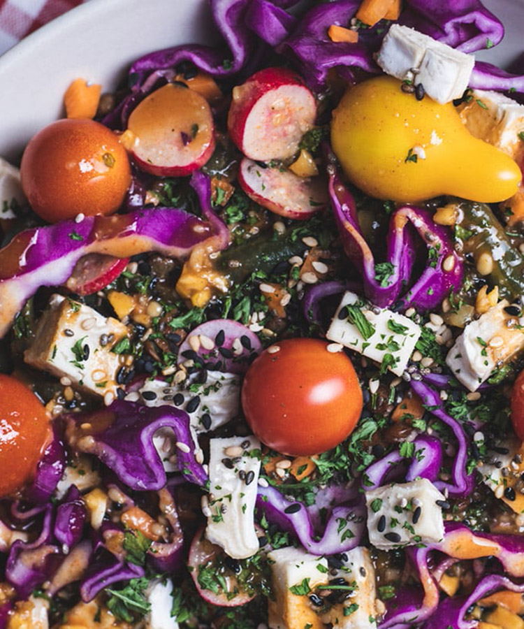 Salade composée avec sa sauce style  hoisin
