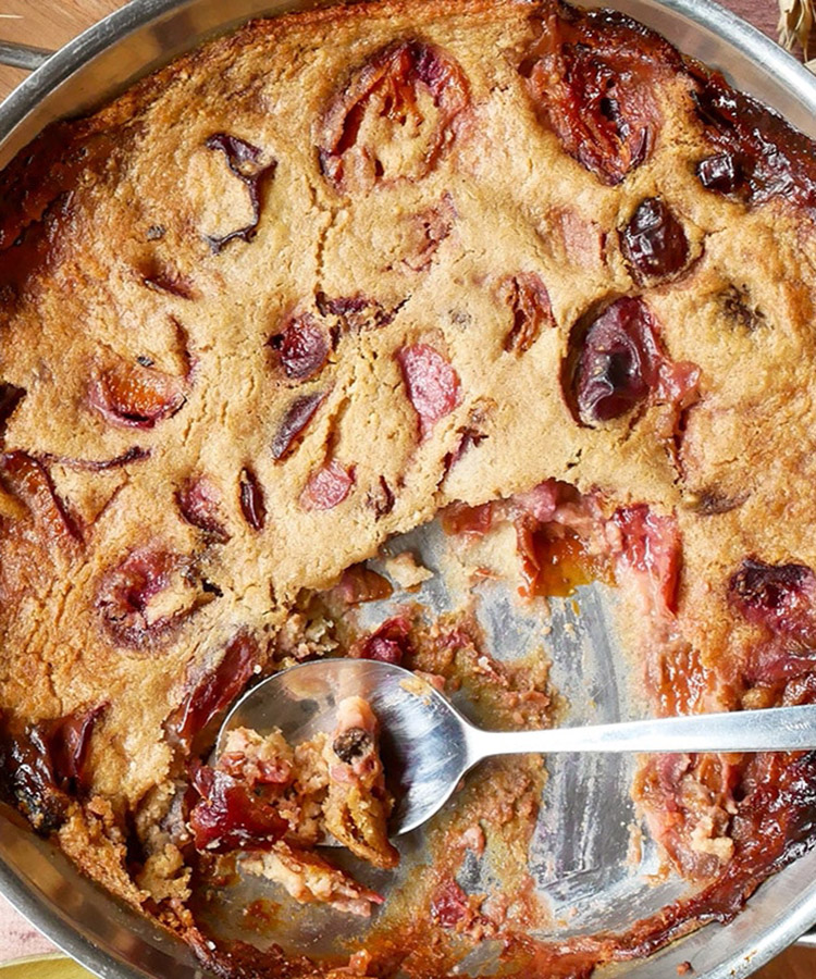 Clafoutis vegan et sans gluten aux prunes