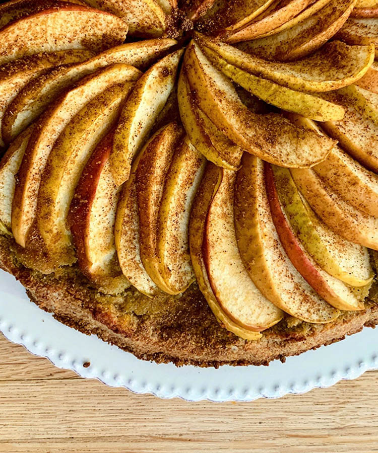Tarte aux pommes à la purée et lait d'amande by YoodbyOrnella