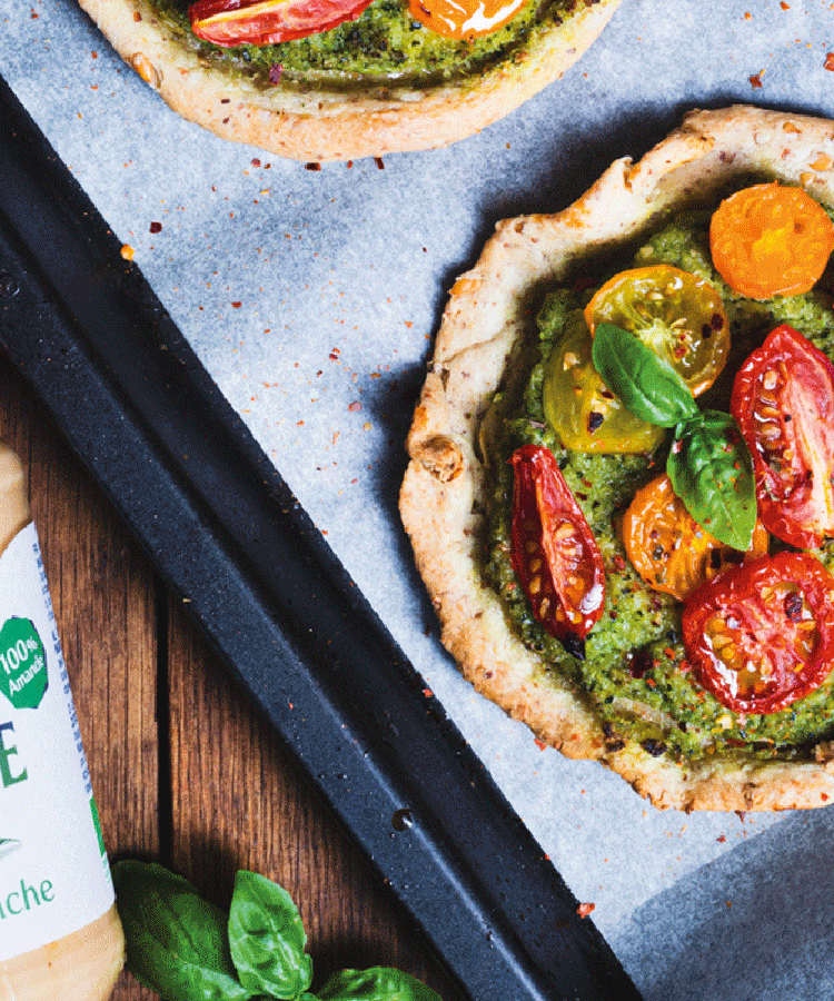 Tarte rustique à la tomate et purée amande blanche toastée by BeautyFood Cooking