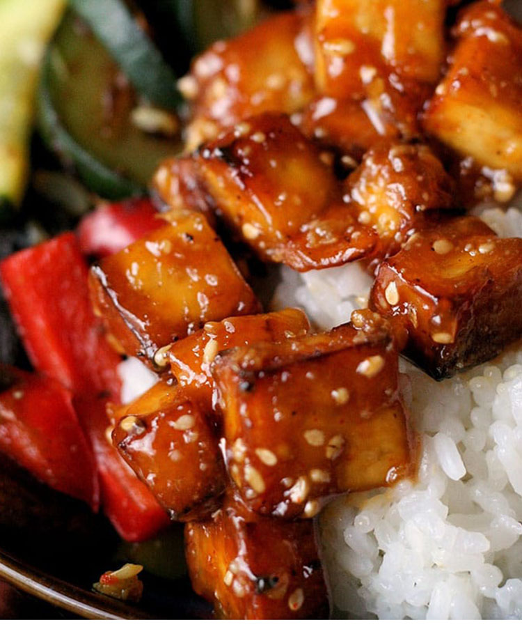 Tofu à la cacahuète by Plante Ton Assiette